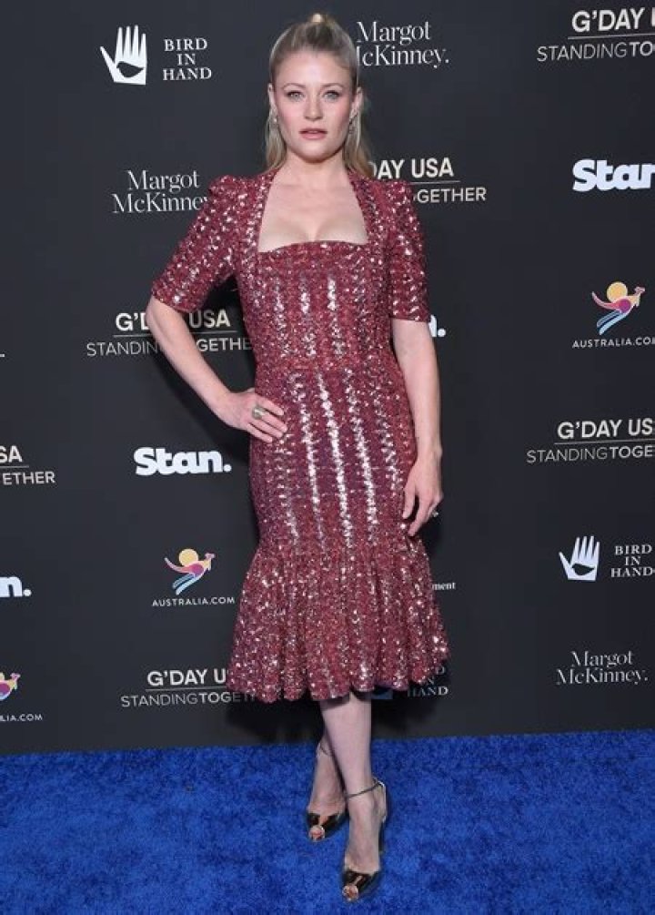 Emilie de Ravin Height Weight Body Measurements Shoe Size Statistics